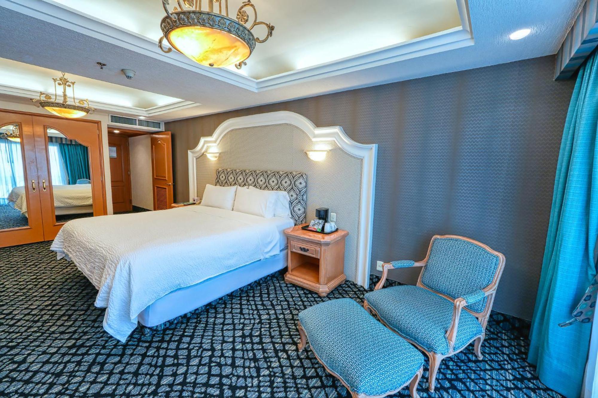 Holiday Inn Queretaro Centro Historico By Ihg מראה חיצוני תמונה